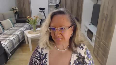 Cryna online show from March 9, 3:38 pm