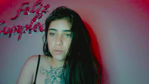 Snapshot of adri_gomez1 chatting on October 3, 9:47 am online show from October 3, 9:47 am