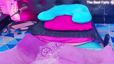 AdrianaSexy online show from December 19, 3:43 am