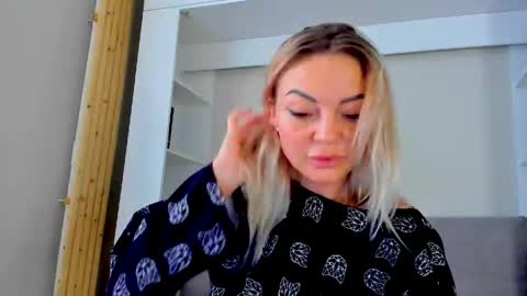 Adriana online show from April 10, 1:17 pm