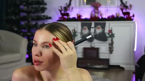 Aelia online show from November 23, 5:54 am