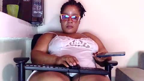 loise online show from February 21, 9:15 pm