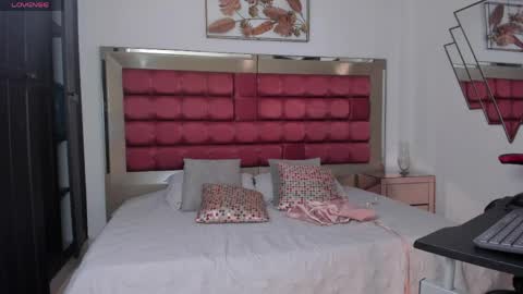    online show from March 30, 7:02 pm