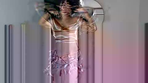 Miley online show from February 12, 5:58 pm