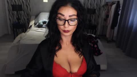 Afro online show from October 10, 2:22 pm