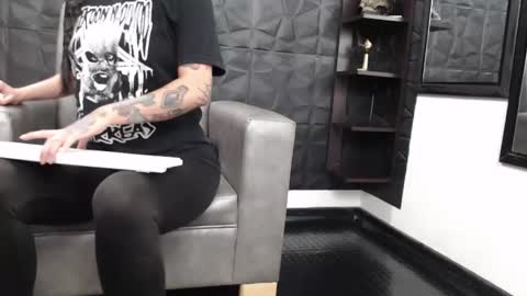 Snapshot of agata_darkness chatting on February 11, 3:18 pm Miss Agata online show from February 11, 3:18 pm