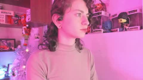 Snapshot of agathaa_ks_ chatting on December 30, 4:20 am Camila 2 online show from December 30, 4:20 am