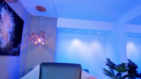 aidajoness online show from December 1, 11:14 am