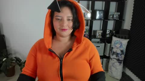 Catalina online show from December 30, 12:09 pm