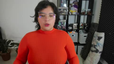 Catalina online show from March 2, 12:14 pm