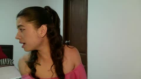 J  online show from September 14, 2:04 pm