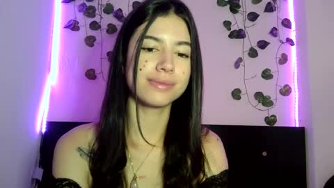 J  online show from December 6, 5:00 pm