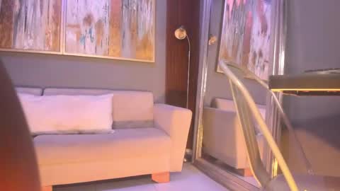  Ainhoa  online show from March 30, 11:10 am