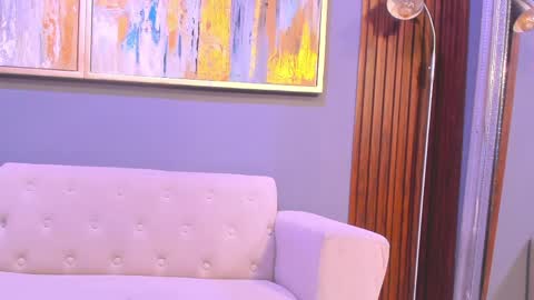  Ainhoa  online show from April 9, 11:15 am