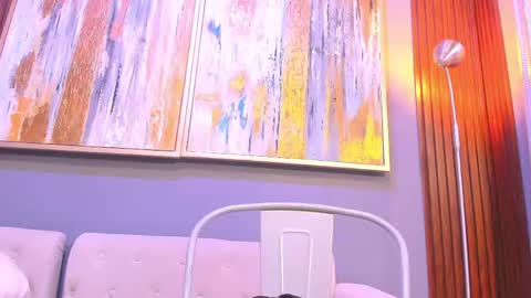  Ainhoa  online show from April 16, 11:10 am