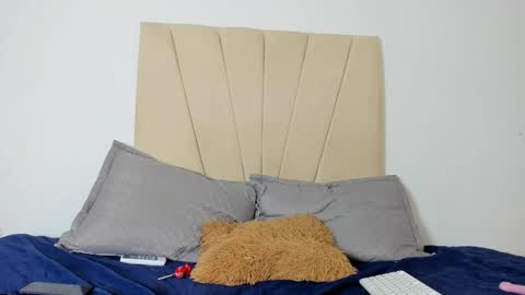 Ainoa  online show from November 12, 8:18 pm