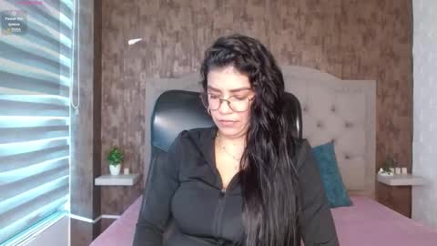 aisha__cambell online show from November 17, 11:55 am