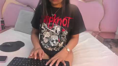 Aisha online show from January 16, 2:46 pm