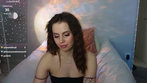 Aisha online show from October 29, 4:31 pm