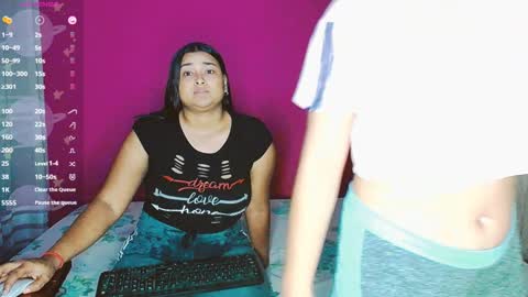 aisha_stacey0410 online show from January 31, 5:51 am