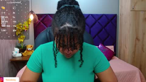 Aisha Violet online show from December 20, 11:37 pm