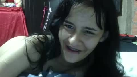 Snapshot of aitana23_ chatting on October 4, 3:12 am aiti online show from October 4, 3:12 am
