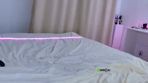 Hi Im Oli online show from January 11, 2:27 am