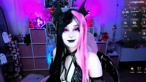 Aki online show from November 4, 11:43 pm