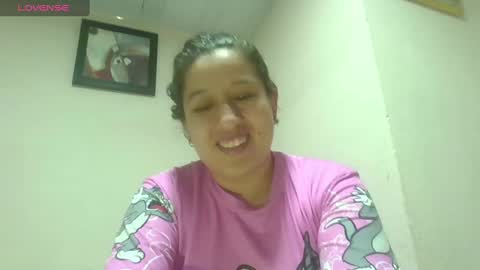 Snapshot of alahia_fox chatting on December 31, 6:59 am alahia online show from December 31, 6:59 am