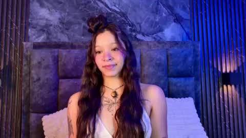 alahyapalmer_ online show from September 13, 6:54 am