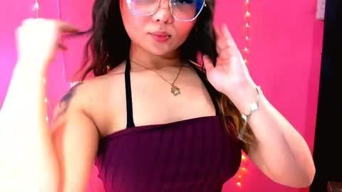  Alaiia  online show from March 29, 6:07 pm