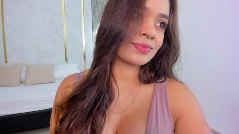 M E L I online show from April 4, 12:26 pm