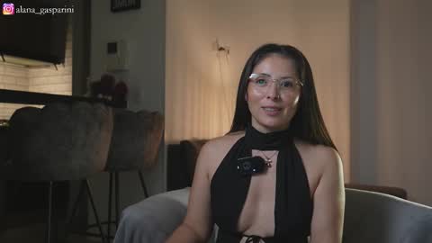 Alana Gasparini online show from March 15, 3:30 am