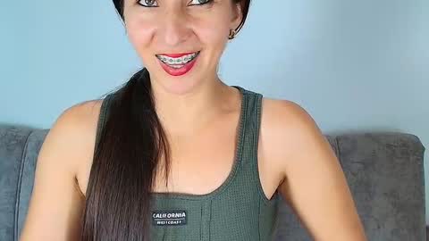 alana_pink95 online show from November 13, 7:13 pm