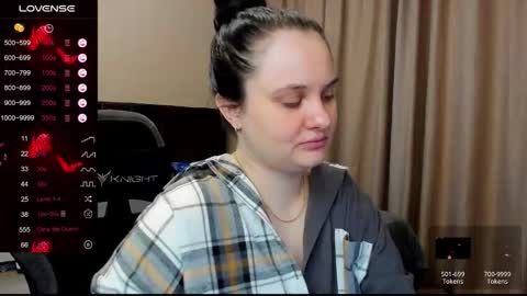 Julia online show from November 9, 2:02 pm