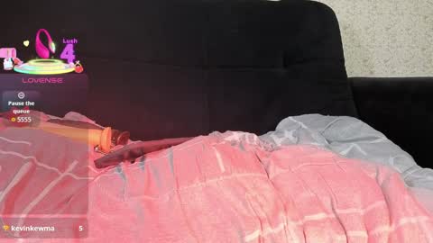 alanna_jones11_aws online show from April 9, 8:14 pm