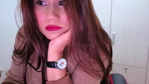 alba_toro535670 online show from December 5, 1:45 pm