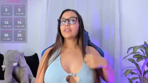 aleaa  online show from October 9, 12:37 am