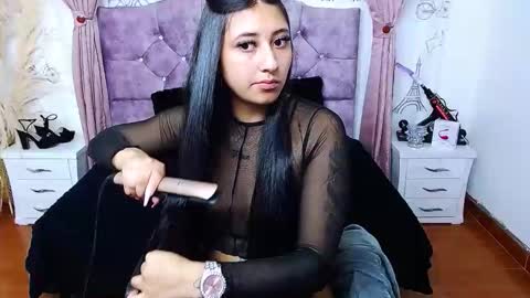 ALEJANDRA online show from October 24, 3:52 pm