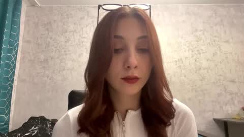 Emma online show from February 10, 3:04 pm