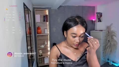 Yy  online show from November 1, 10:03 pm