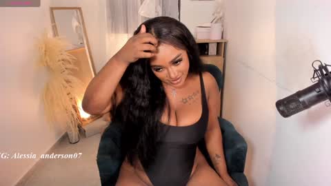 Snapshot of alessia_anderson07 chatting on January 21, 2:43 am Yy  online show from January 21, 2:43 am