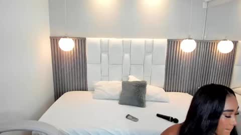 Snapshot of alessia_anderson07 chatting on March 8, 2:32 am Yy  online show from March 8, 2:32 am