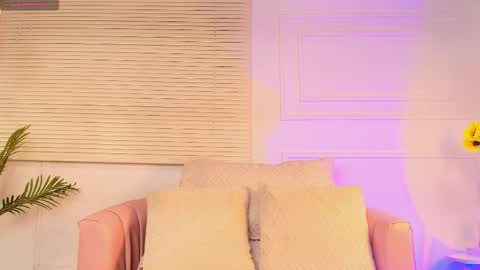 Alejandra  online show from December 2, 12:40 pm