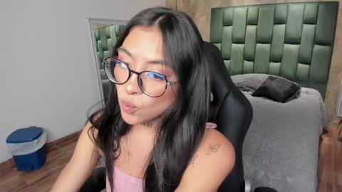 Alessia  online show from April 20, 7:50 pm