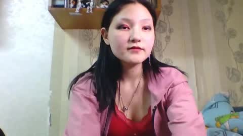 Vikki online show from February 24, 5:33 pm