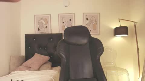 Alexa online show from October 18, 9:27 pm