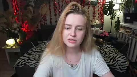 alexa_pirs online show from February 19, 3:55 pm