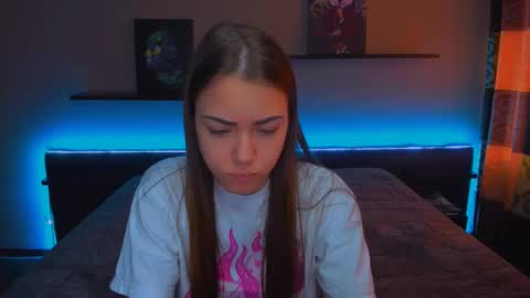 Snapshot of alexabarkley chatting on February 20, 3:12 am angel online show from February 20, 3:12 am