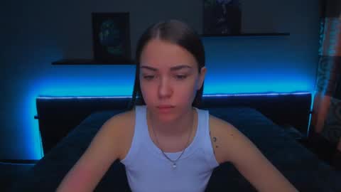 Snapshot of alexabarkley chatting on February 7, 3:13 am angel online show from February 7, 3:13 am